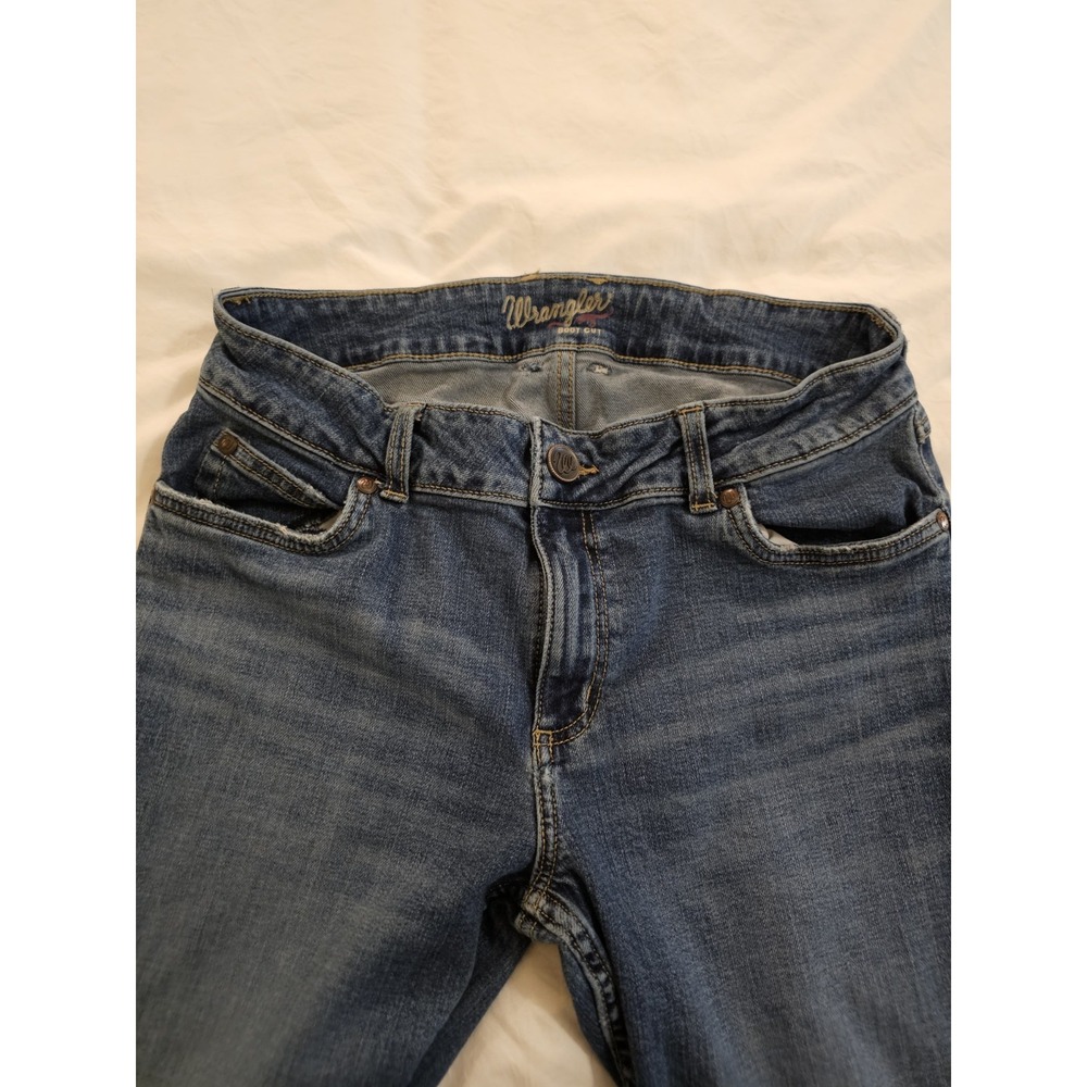 Wrangler Boot Cut Jeans Womens 11x30 Blue Denim Mid Rise Stretch - Picture 8 of 13